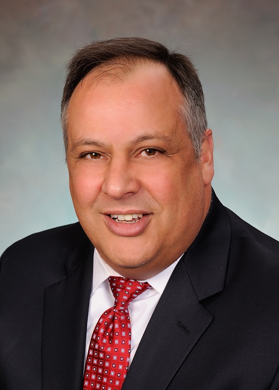 Angelo Testani commercial lending headshot